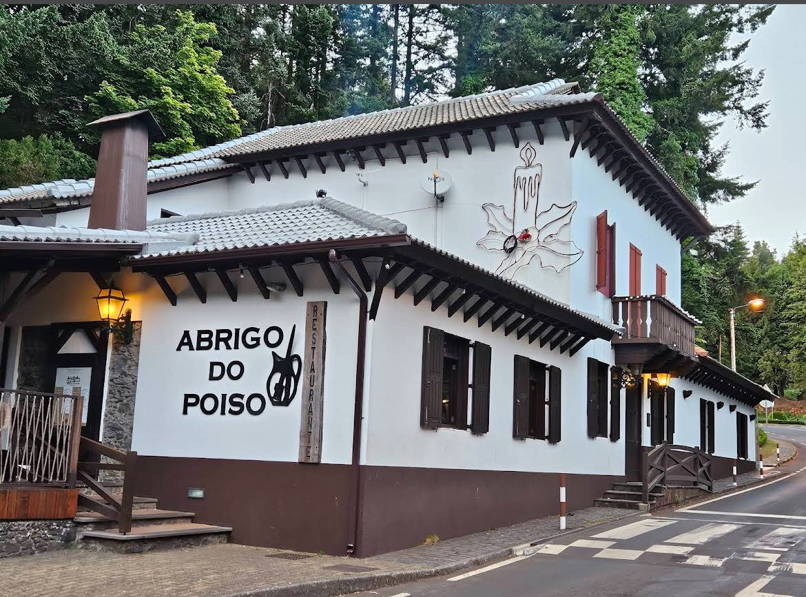Abrigo Do Poiso Restaurant
